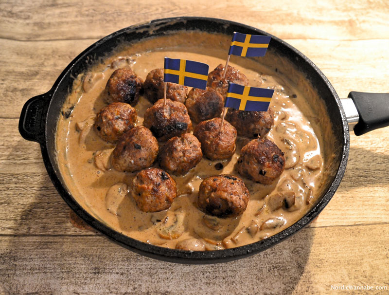 Schwedische Köttbullar mit Fächerkartoffeln, Rezept, Fleischbällchen ...