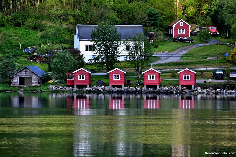 Olden, Stryn, Norwegen, Skandinavien, Blog, Kreuzfahrt, NeoRomantica, Costa, Berge, Schnee, Natur, Wandern, Eis, Gletscher, Wald, Reisetipps