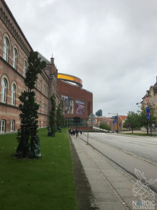 Reise, Urlaub, Erfahrungen, Aarhus, Århus, Visitaarhus, CABINN, Kähler, Royal Copenhagen, La Cabra, Shopping, Einkaufen, Hotel, Übernachten, Reisetipps, Reisebericht, Streetfood Market, Hygge, Bolia, Plastik Boy, Regenbogen, Regnbogengang, Aros, Den Gamle By, Krake, Botanischer Garten, Dok1, Dome of Visions, Bruins Galleri, Sinnerup,