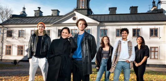 Schwedische Serie Netflix Young Royals