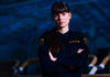 "Huss - Verbrechen am Fjord: Geiselnahme": Kati (Kardo Razzazi) in Uniform schaut in die Kamera.